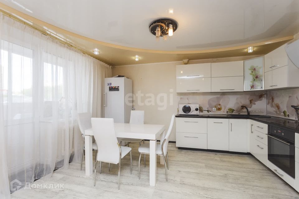 Продаётся 3-комнатная квартира, 90.7 м²