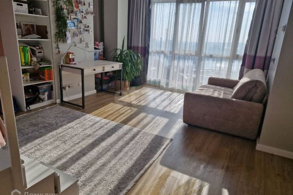 Продаётся 4-комнатная квартира, 146.9 м²