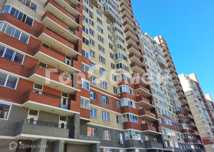 Продаётся 1-комнатная квартира, 42 м²