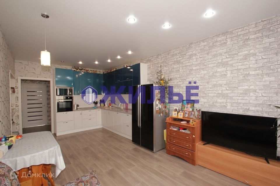 Продаётся 2-комнатная квартира, 67 м²