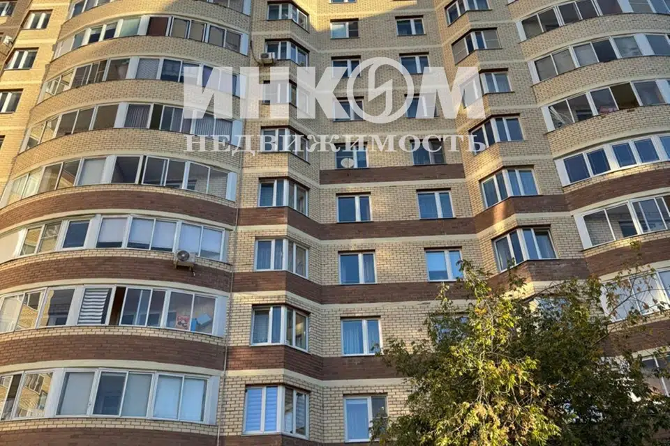 Продаётся 1-комнатная квартира, 41.7 м²
