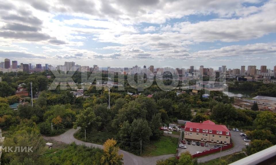 Продаётся 2-комнатная квартира, 60 м²