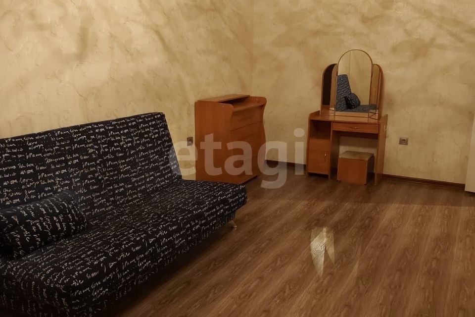 Продаётся 1-комнатная квартира, 44.7 м²
