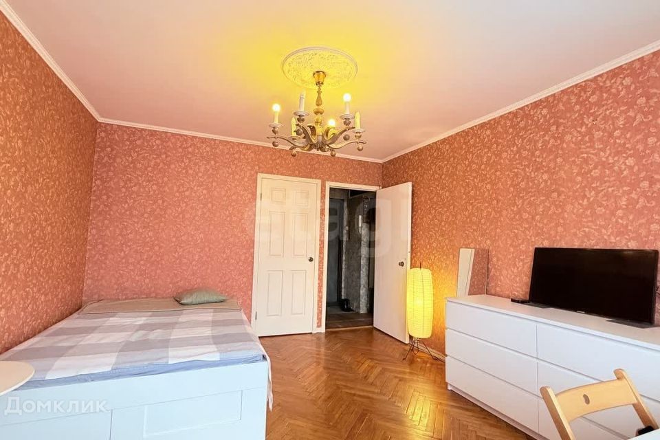 Продаётся 1-комнатная квартира, 35.8 м²