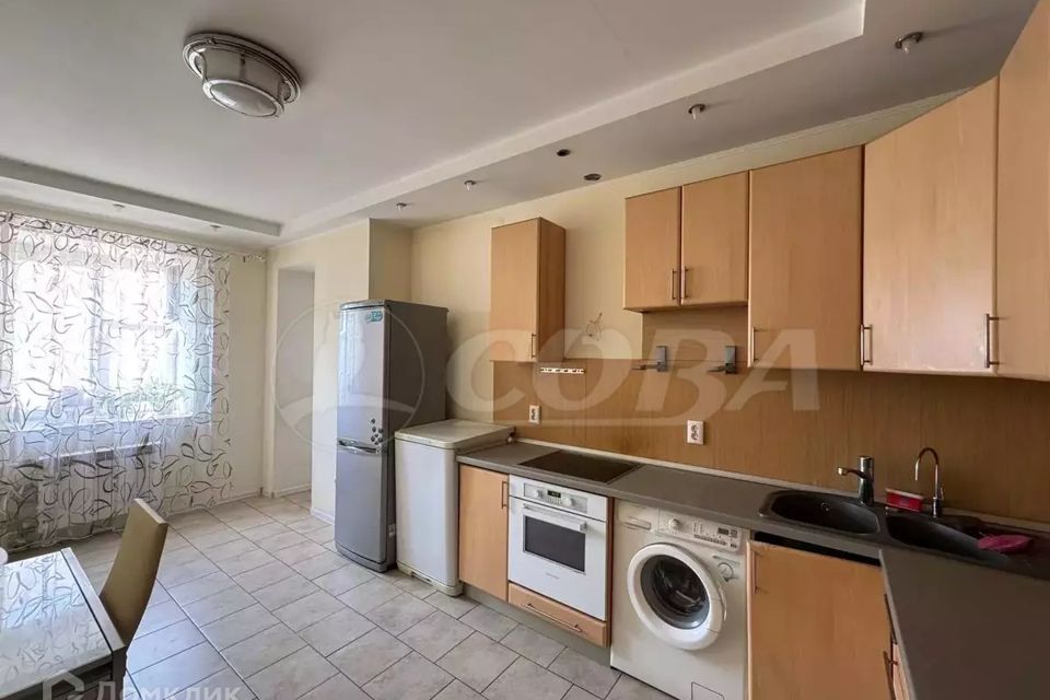 Сдаётся 2-комнатная квартира, 61 м²