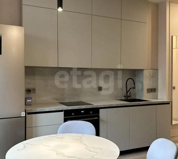 Продаётся 2-комнатная квартира, 47.9 м²