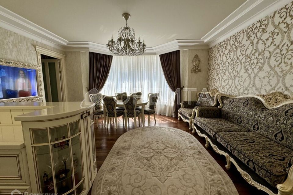 Продаётся 2-комнатная квартира, 95 м²