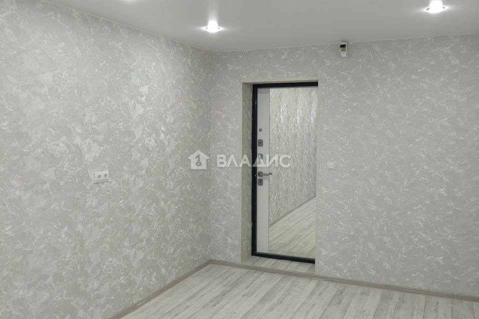 Продаётся комната в 10-комн. квартире, 17 м²