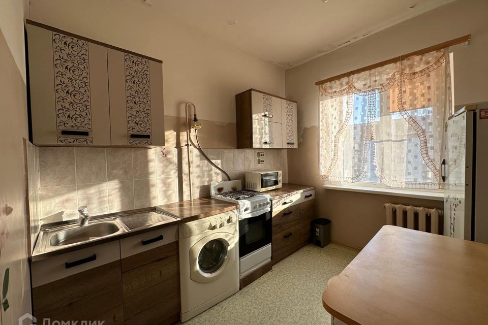 Продаётся 1-комнатная квартира, 43.6 м²