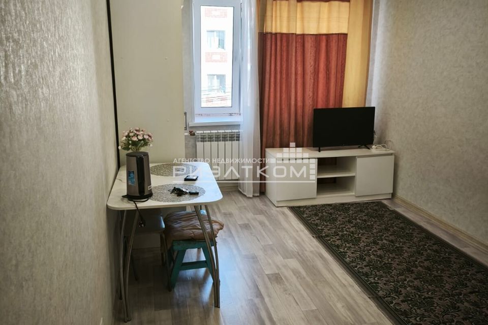 Продаётся 1-комнатная квартира, 37.6 м²