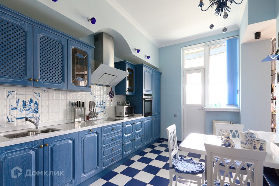 Продаётся 2-комнатная квартира, 100.1 м²