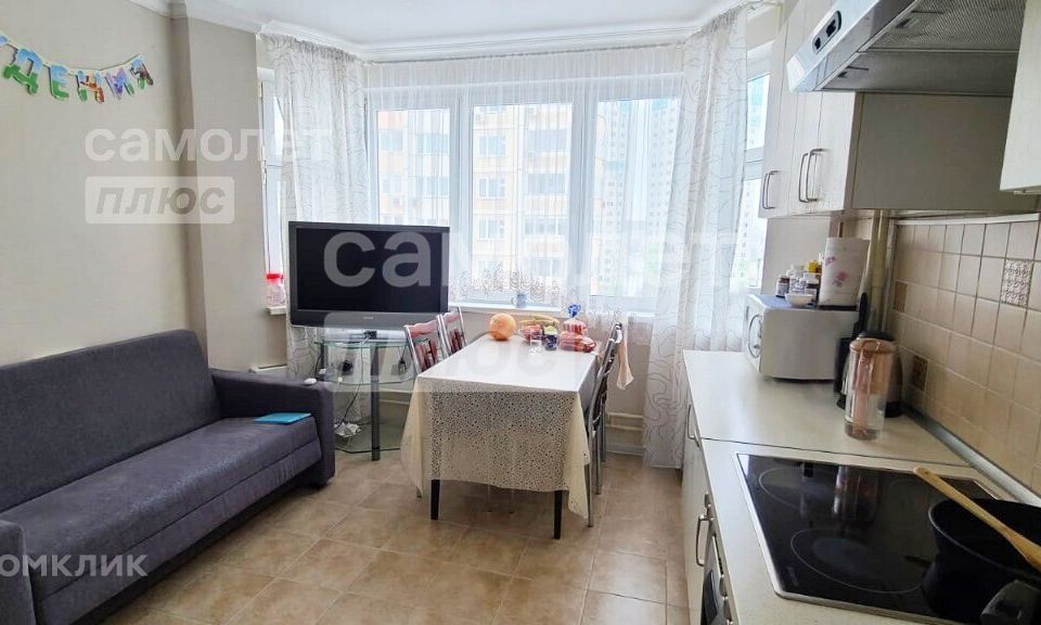 Продаётся 2-комнатная квартира, 59.6 м²