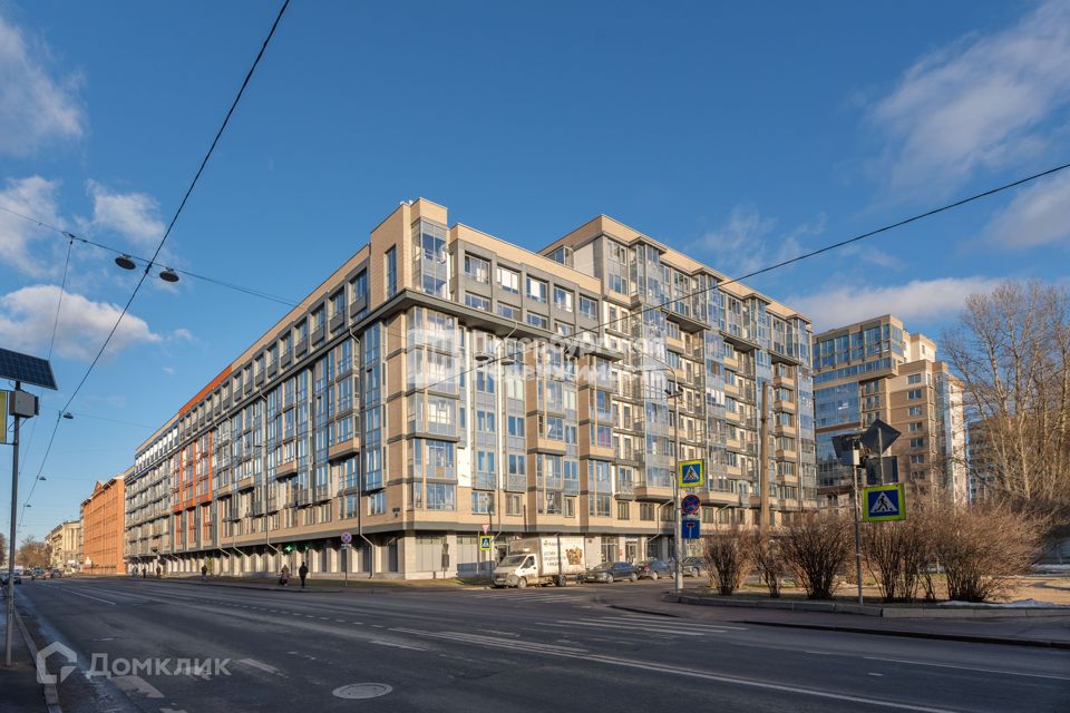 Продаётся 4-комнатная квартира, 127.93 м²
