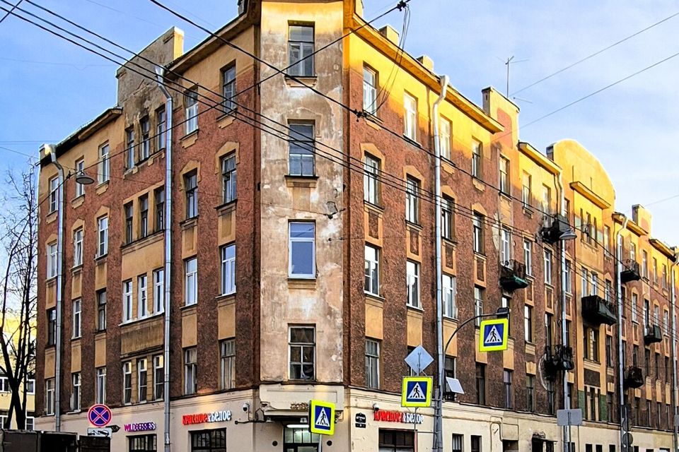 Продаётся 1-комнатная квартира, 61.5 м²
