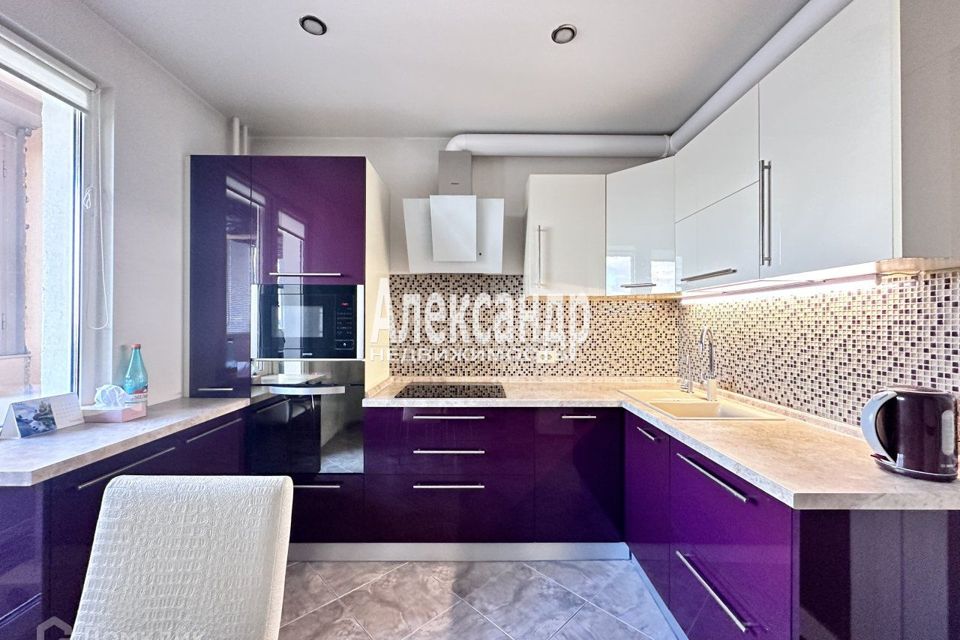 Продаётся 3-комнатная квартира, 77.5 м²