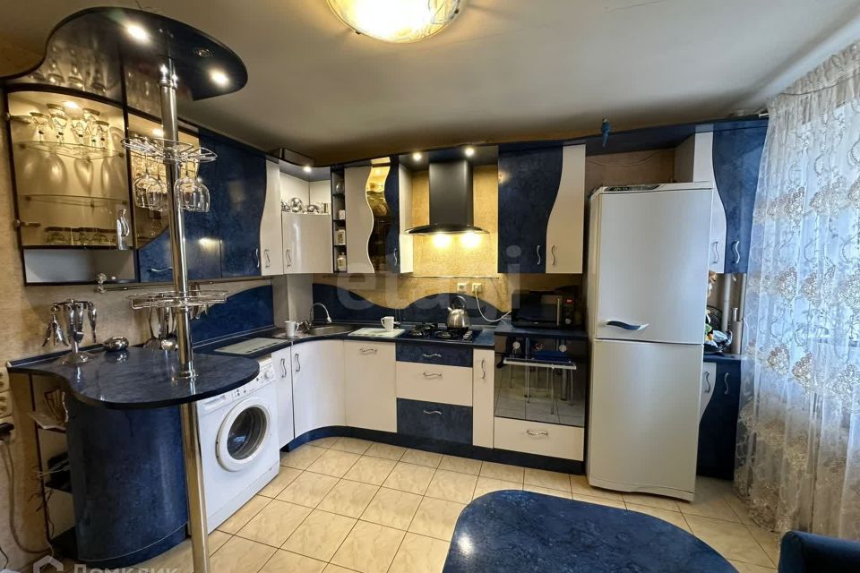 Продаётся 4-комнатная квартира, 88.1 м²