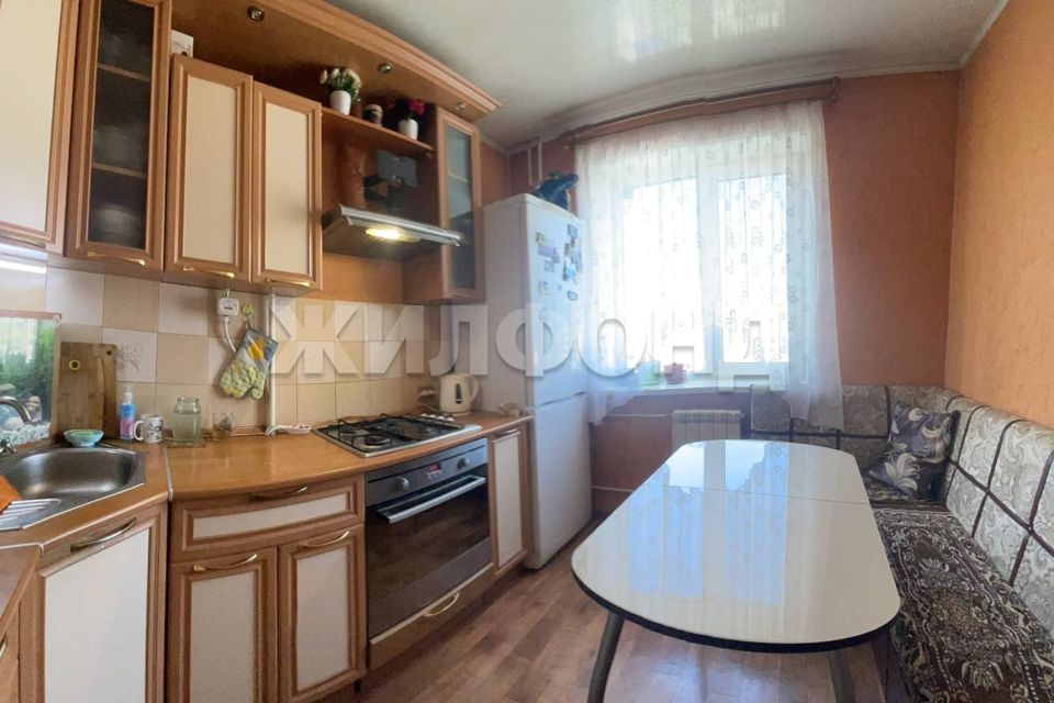Продаётся 3-комнатная квартира, 61.1 м²