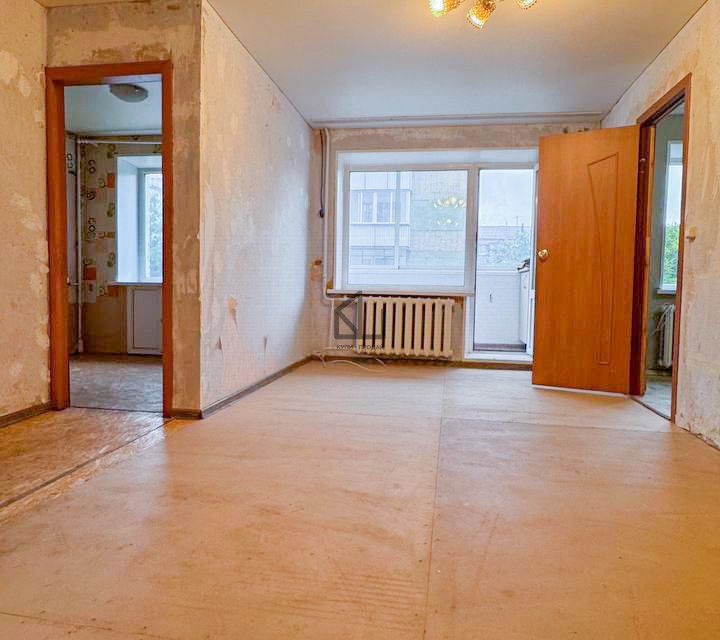 Продаётся 2-комнатная квартира, 41.8 м²