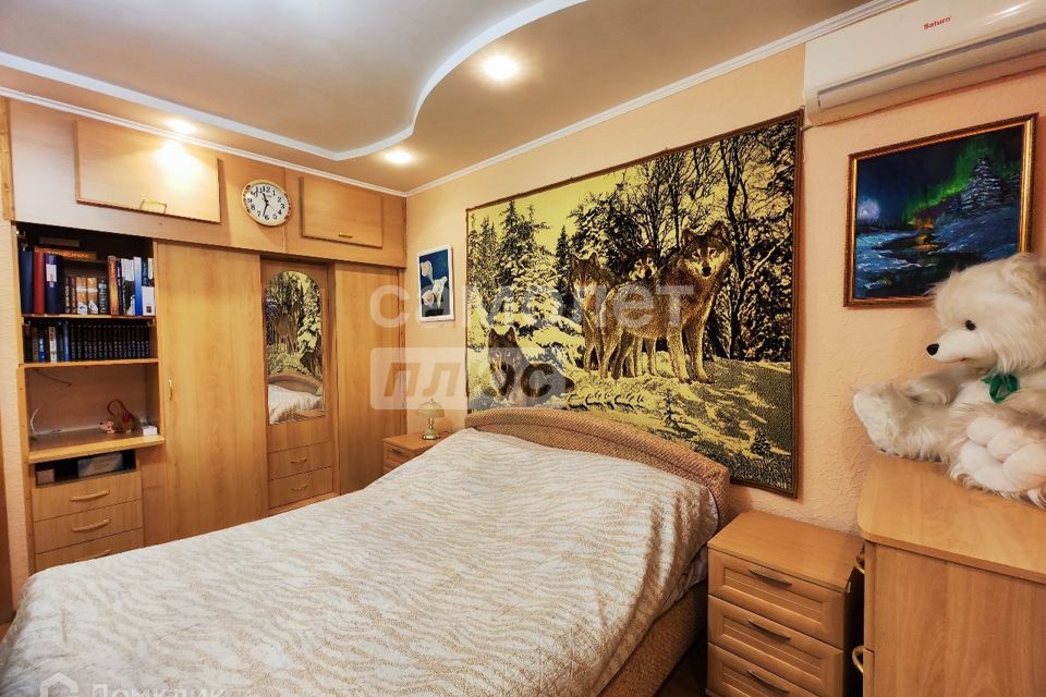 Продаётся 5-комнатная квартира, 143 м²