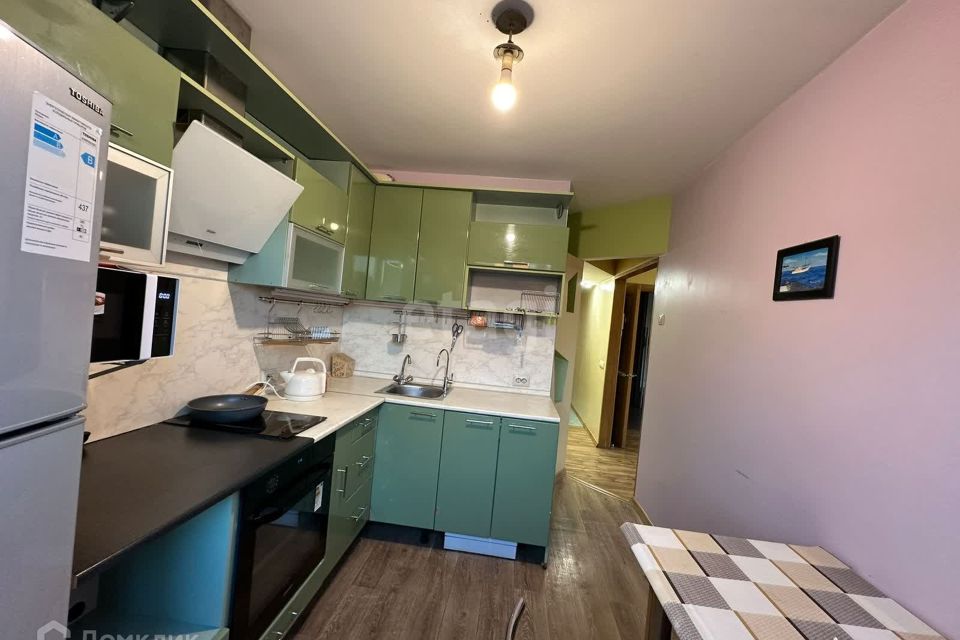 Сдаётся 4-комнатная квартира, 64.8 м²