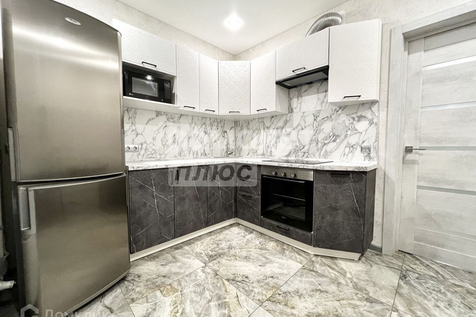 Сдаётся 1-комнатная квартира, 42 м²