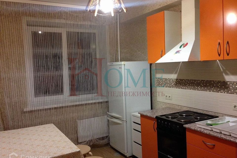 Сдаётся 2-комнатная квартира, 63 м²
