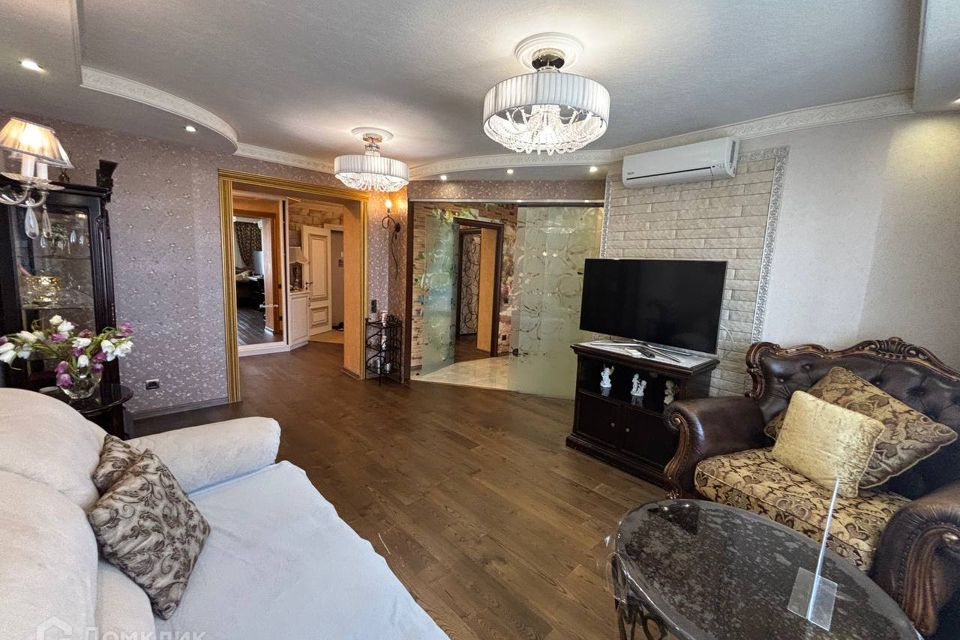 Сдаётся 2-комнатная квартира, 71 м²