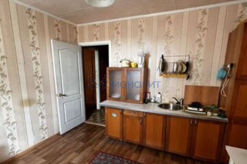 Продаётся 2 комнаты в 2-комн. квартире, 18.4 м²