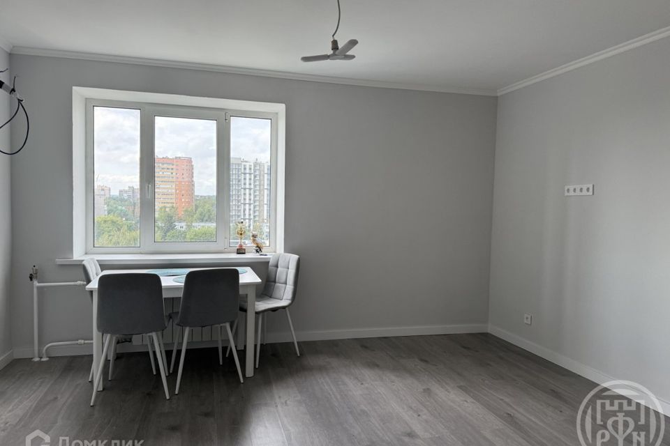 Продаётся 1-комнатная квартира, 55.9 м²