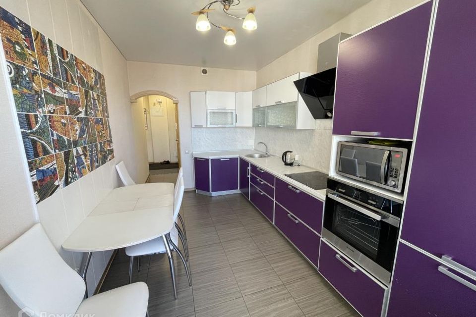 Продаётся 2-комнатная квартира, 65 м²