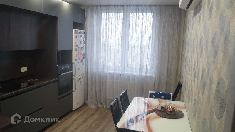 Продаётся 3-комнатная квартира, 90 м²
