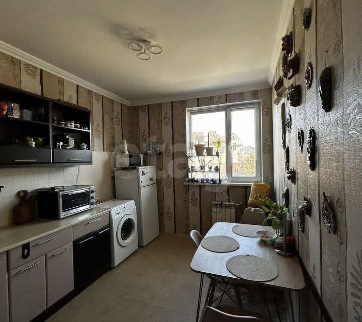 Продаётся 2-комнатная квартира, 60.6 м²