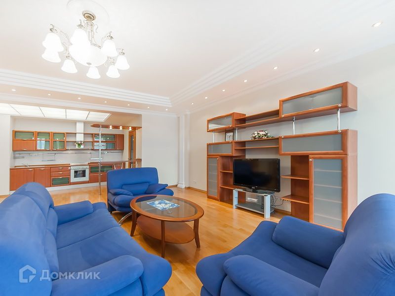 Сдаётся 3-комнатная квартира, 150 м²