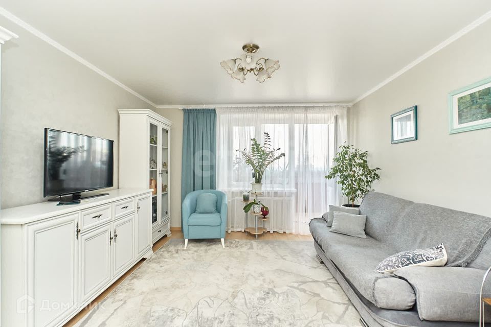 Продаётся 4-комнатная квартира, 75.7 м²