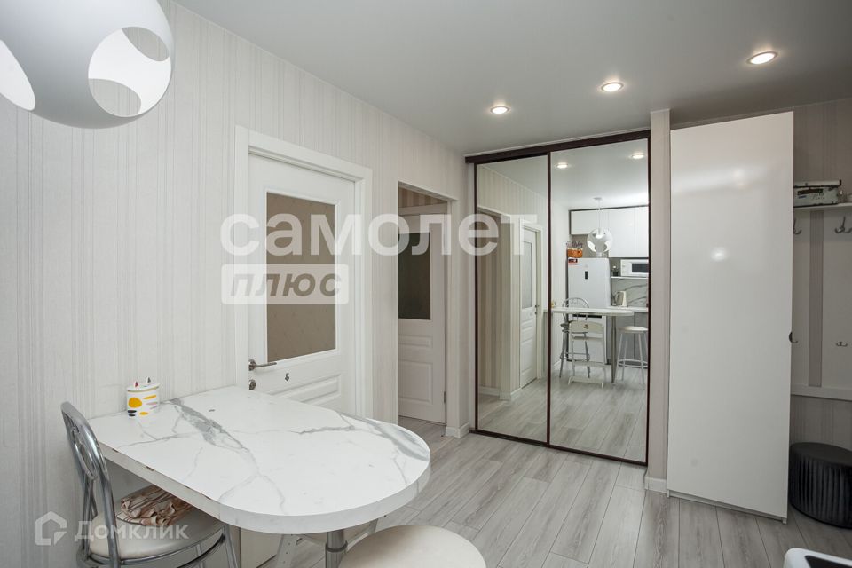 Продаётся 2-комнатная квартира, 53.8 м²