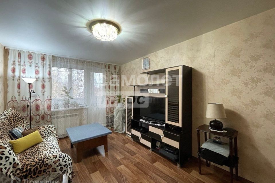 Продаётся 3-комнатная квартира, 58.3 м²