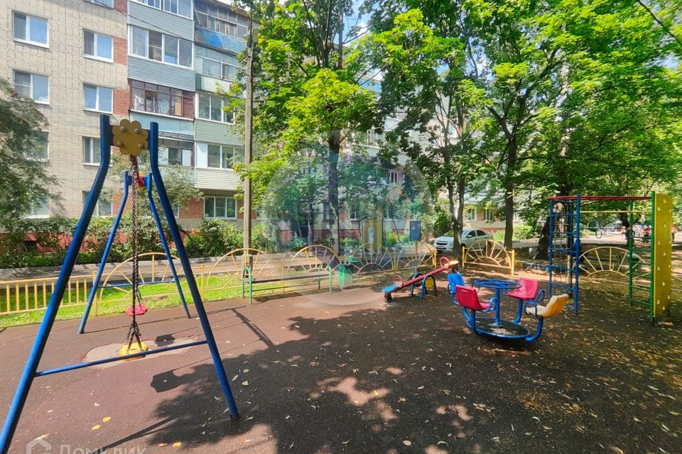 Продаётся 3-комнатная квартира, 57.5 м²