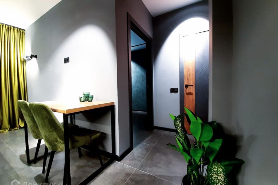 Продаётся 1-комнатная квартира, 37.3 м²