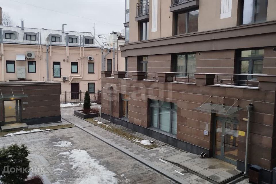 Продаётся 1-комнатная квартира, 53.2 м²