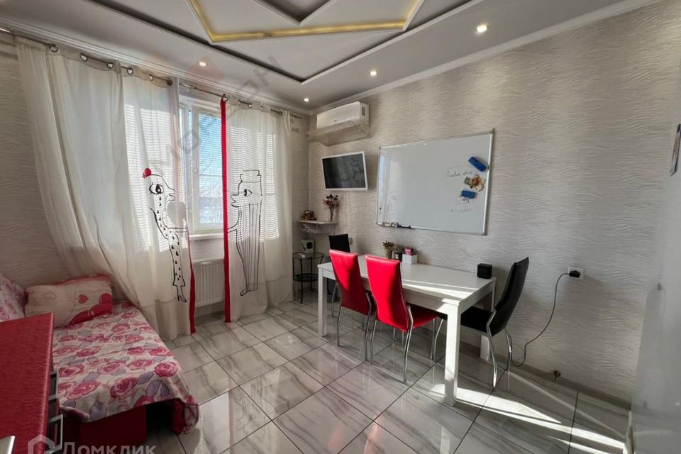 Продаётся 1-комнатная квартира, 45.4 м²