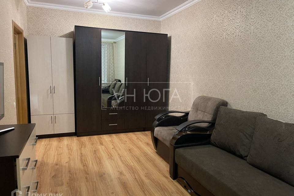 Сдаётся 1-комнатная квартира, 38 м²