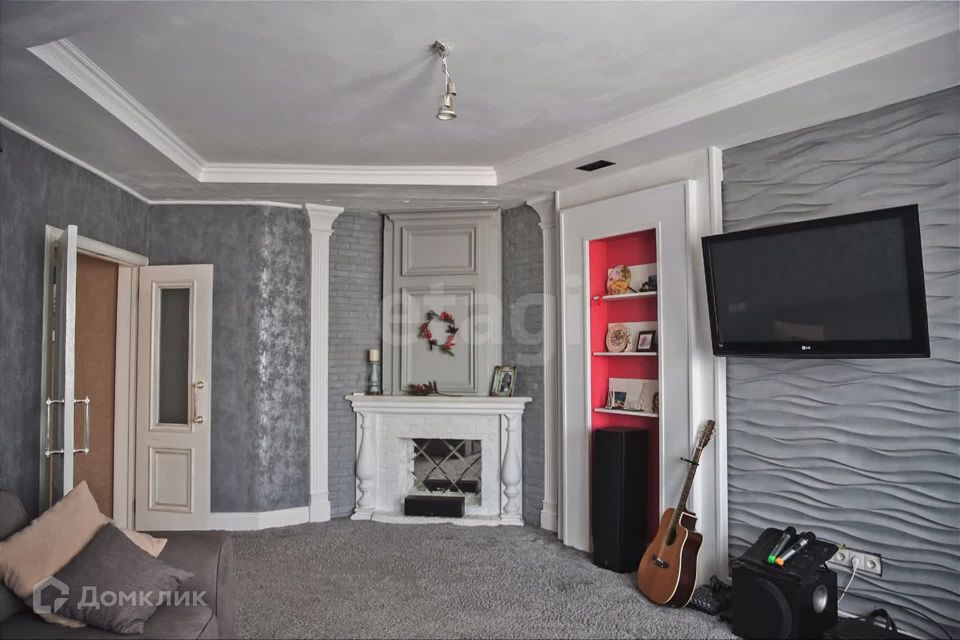 Продаётся 3-комнатная квартира, 116 м²