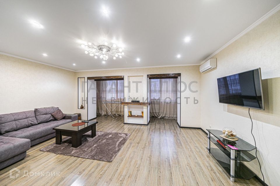 Сдаётся 2-комнатная квартира, 70 м²