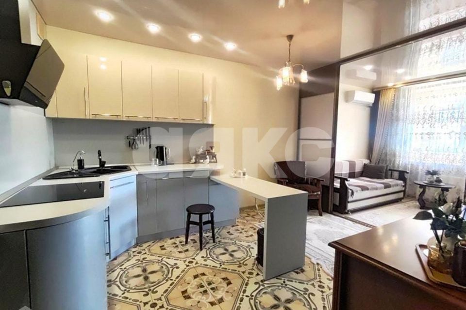 Продаётся 1-комнатная квартира, 54 м²