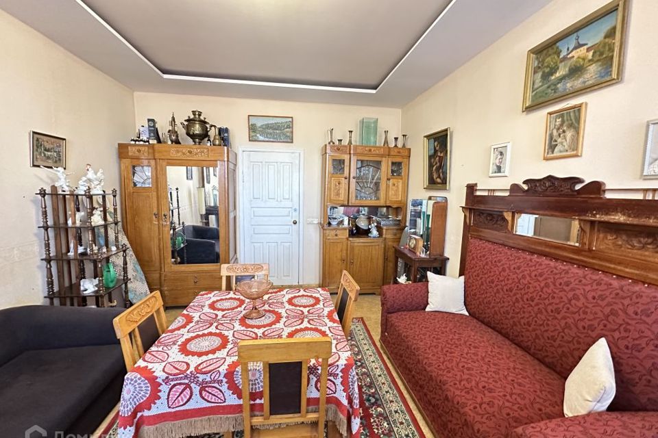 Продаётся 2-комнатная квартира, 58.3 м²