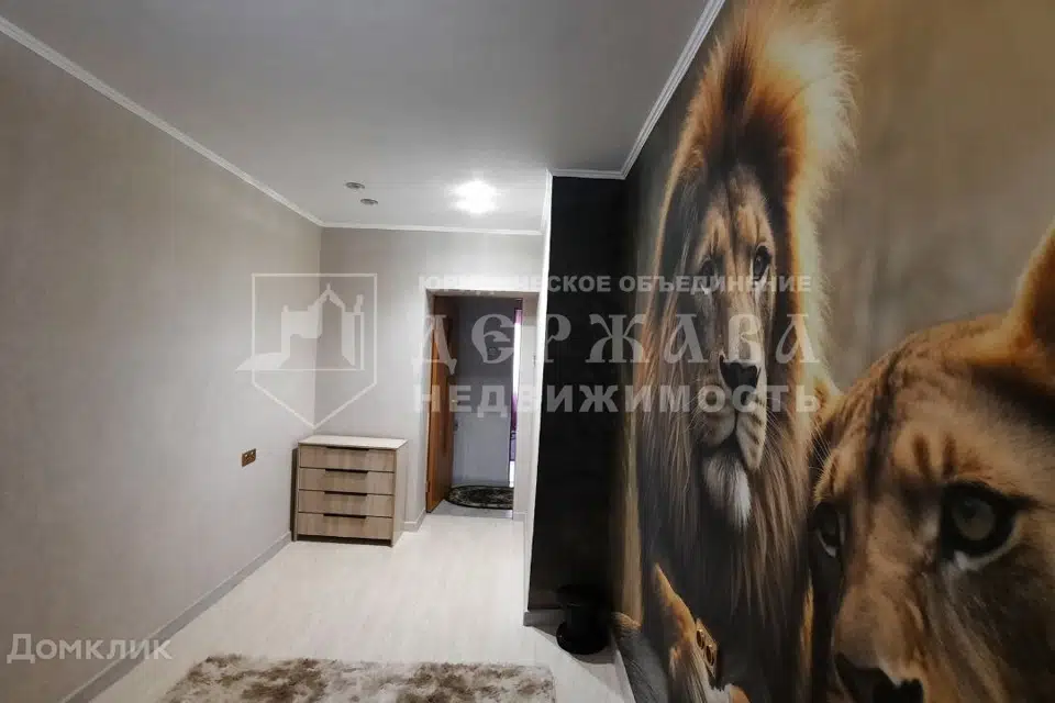 Продаётся 3-комнатная квартира, 57.4 м²