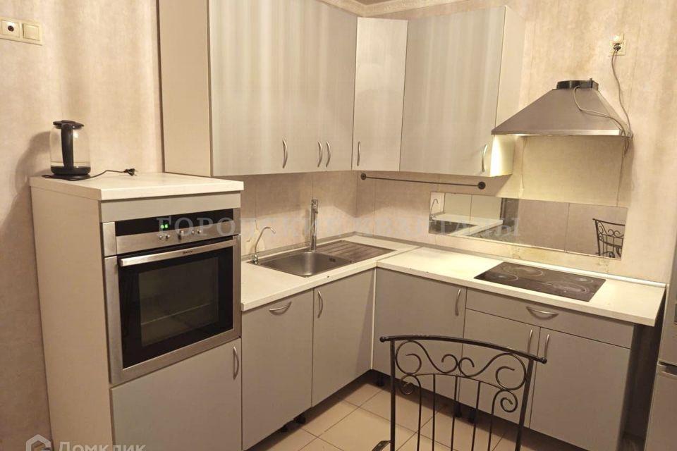 Продаётся 4-комнатная квартира, 104 м²