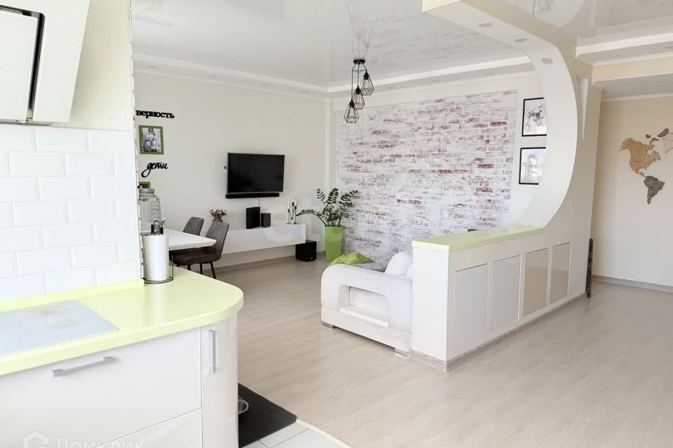 Продаётся 3-комнатная квартира, 86 м²