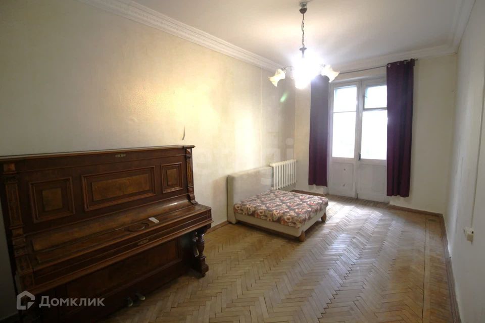 Продаётся 2-комнатная квартира, 49.3 м²