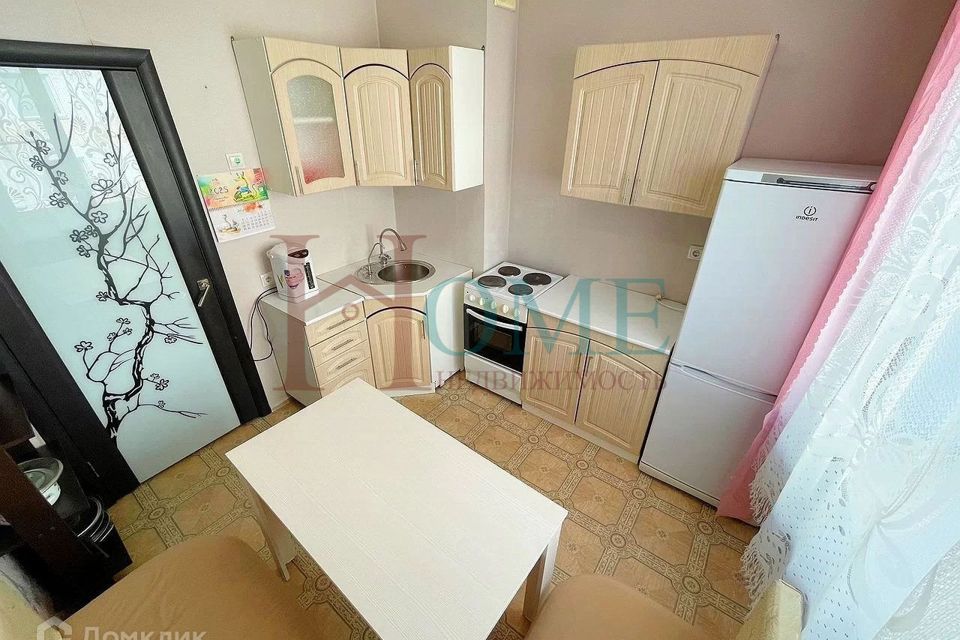 Сдаётся 2-комнатная квартира, 58 м²